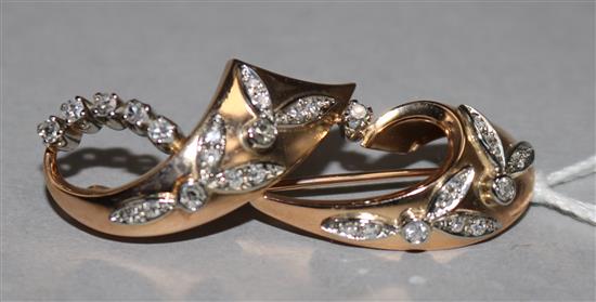 An 18ct gold and diamond scroll brooch, 45mm.